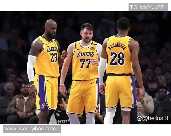 湖人全队狂飙120分东詹组合联手贡献百分精彩表现引发热议